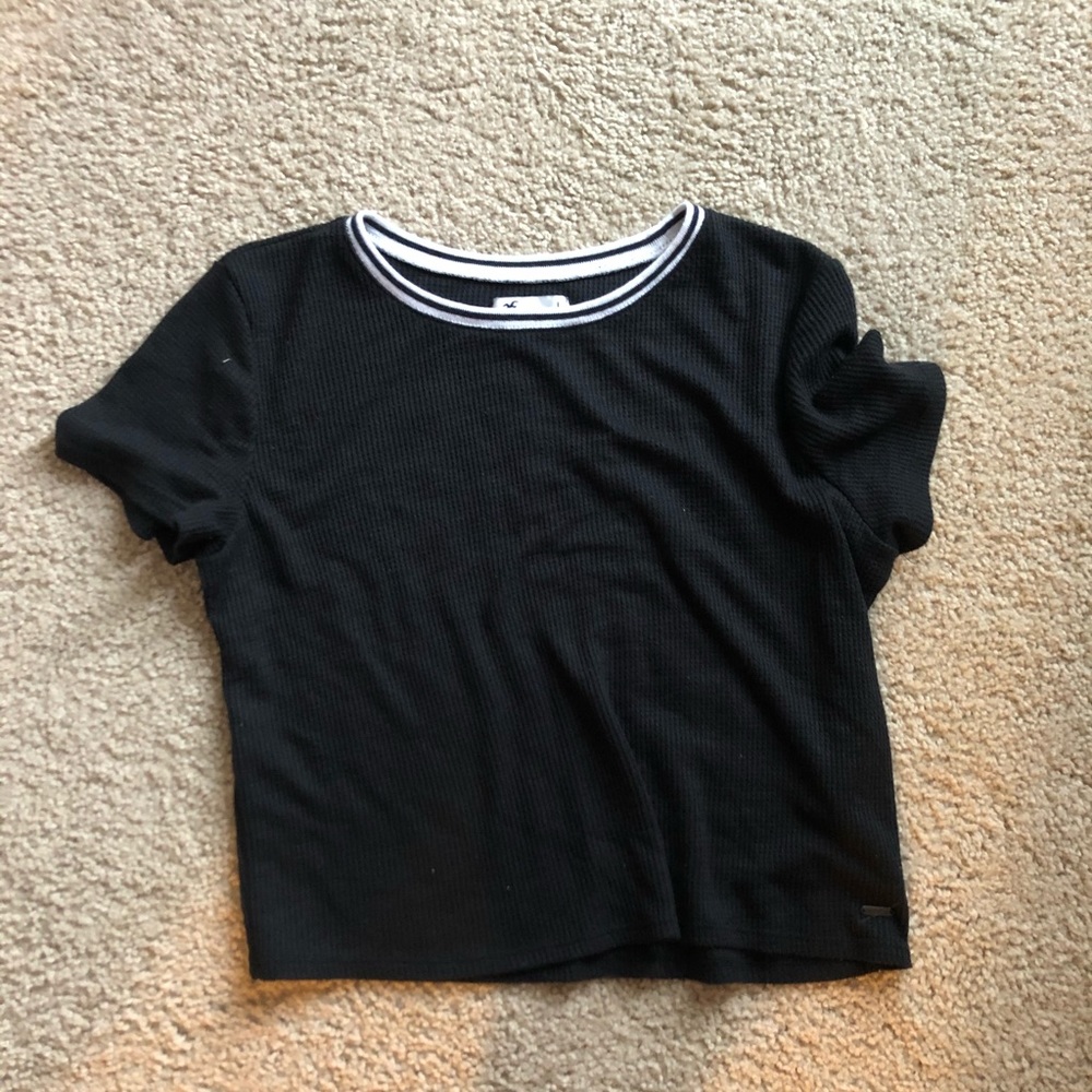 Black Hollister t-shirt